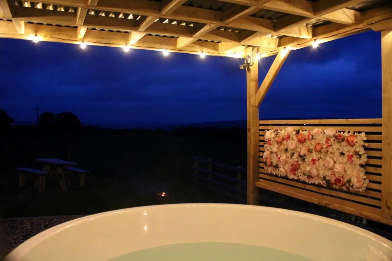 West Wood Yurts Ltd Hotel Newcastle upon Tyne 0*,