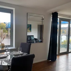  Apartment Alexander Riverside
